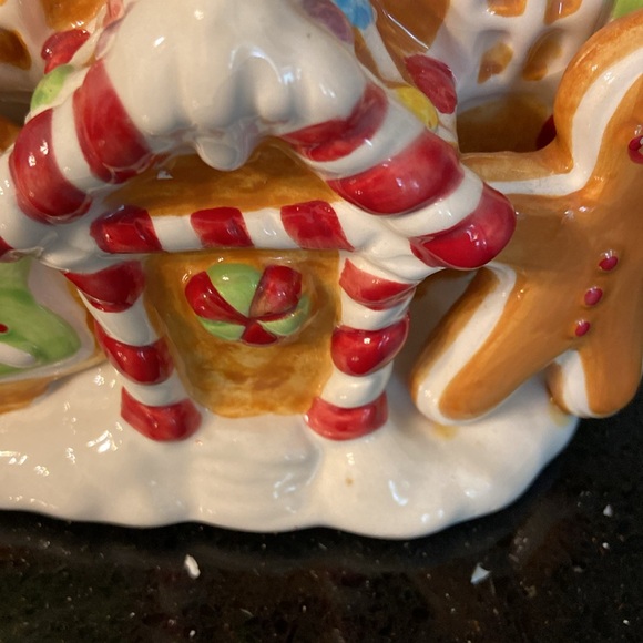 SOLD Gingerbread Treats Ceramic Cookie Jar Christmas Holiday Cracker Barrel - Picture 15 of 16